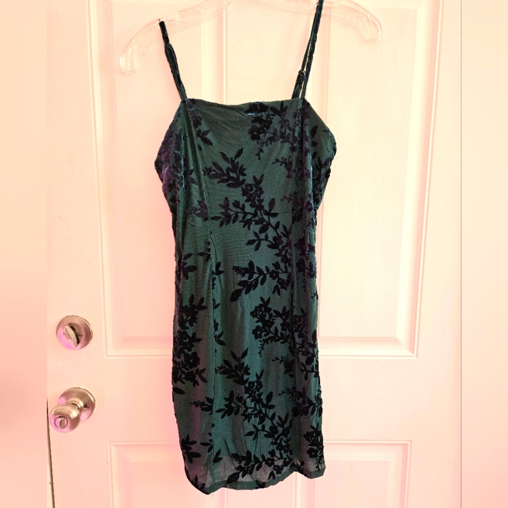 Green Velvet Floral Bodycon Dress